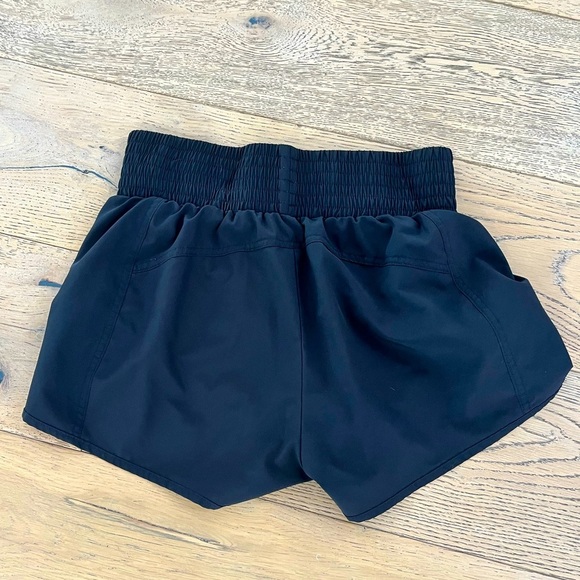 Women High Waisted Shorts Black Athletic Sports Size Medium - Picture 4 of 4